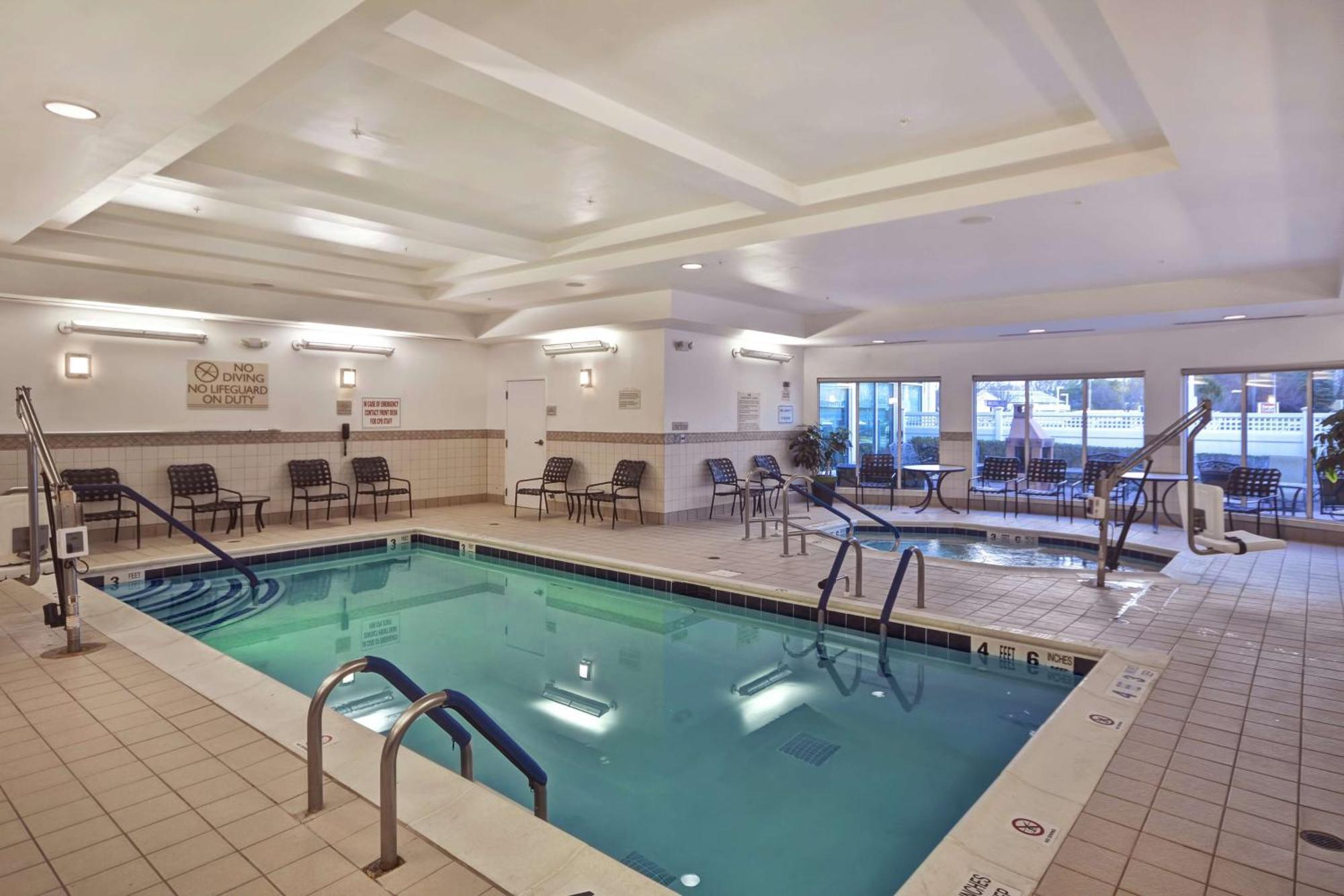 Hilton Garden Inn Riverhead Exterior foto