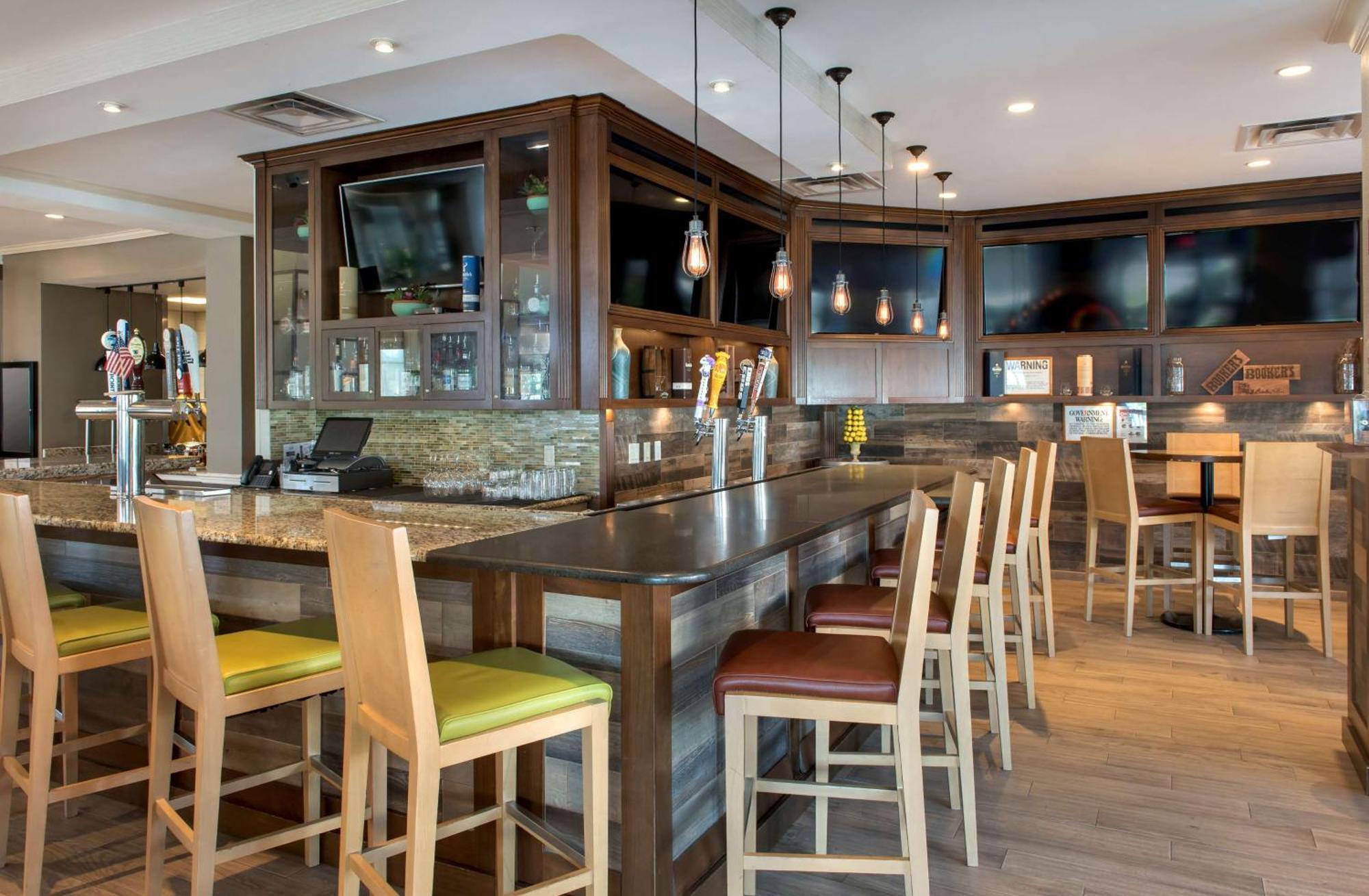 Hilton Garden Inn Riverhead Exterior foto