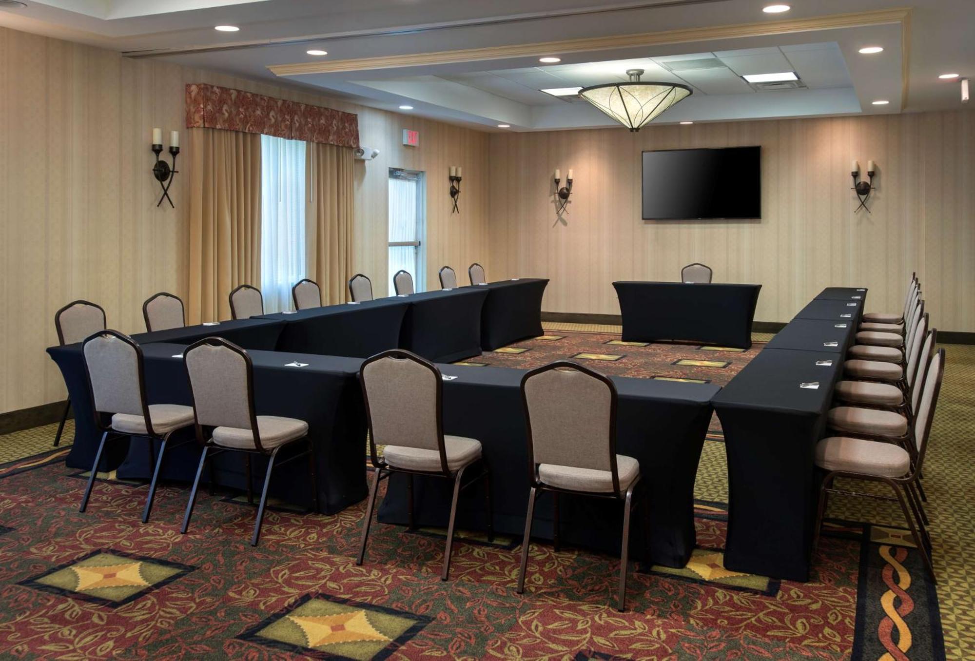 Hilton Garden Inn Riverhead Exterior foto