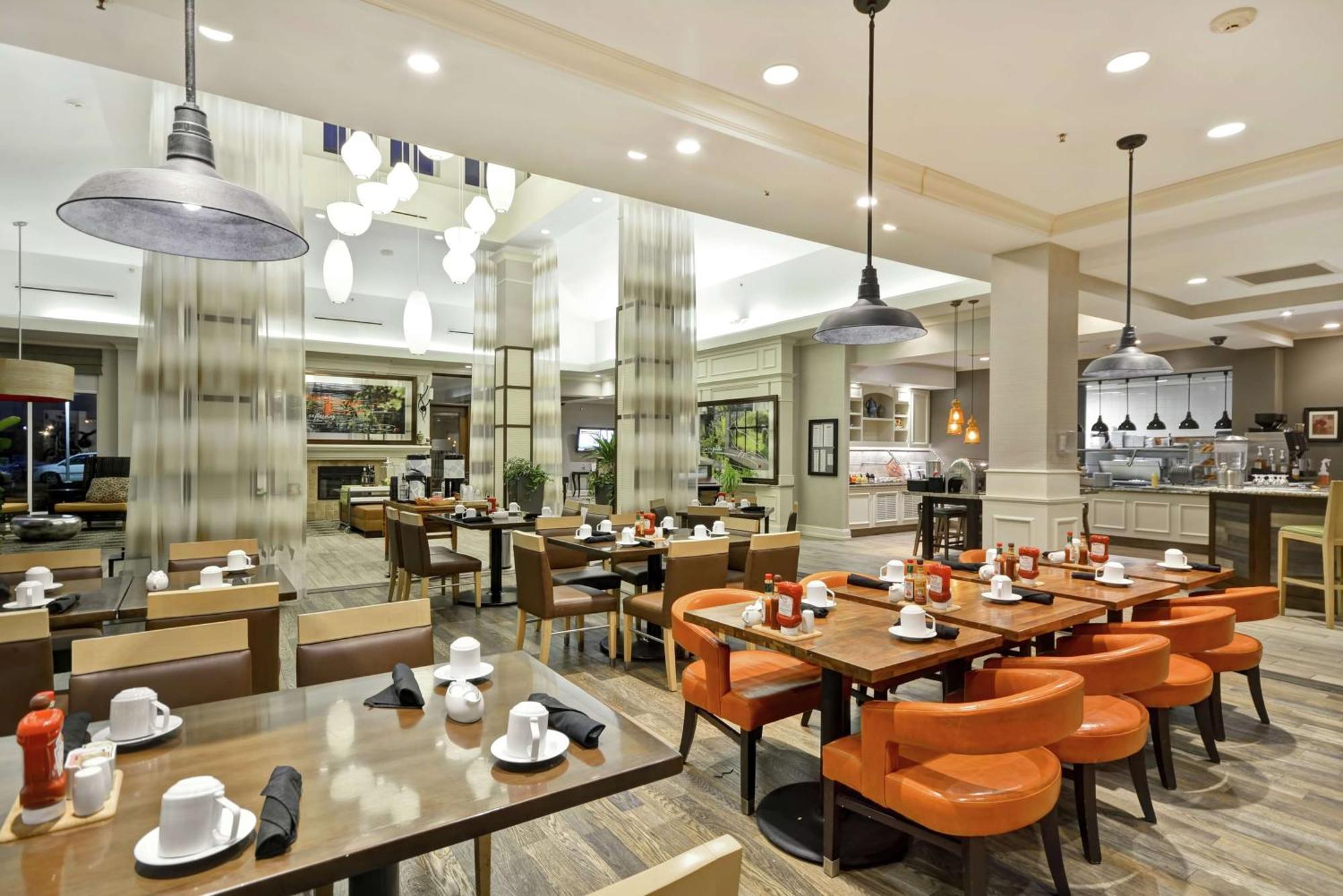 Hilton Garden Inn Riverhead Exterior foto