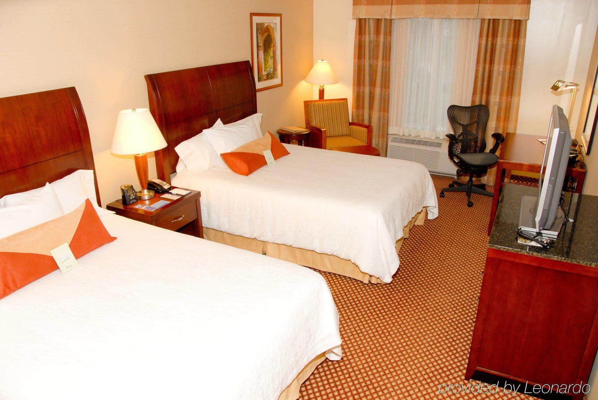 Hilton Garden Inn Riverhead Cameră foto