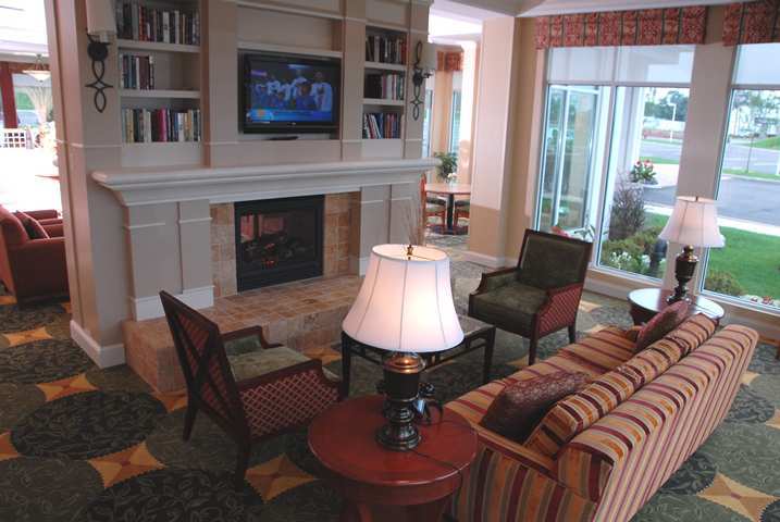 Hilton Garden Inn Riverhead Exterior foto